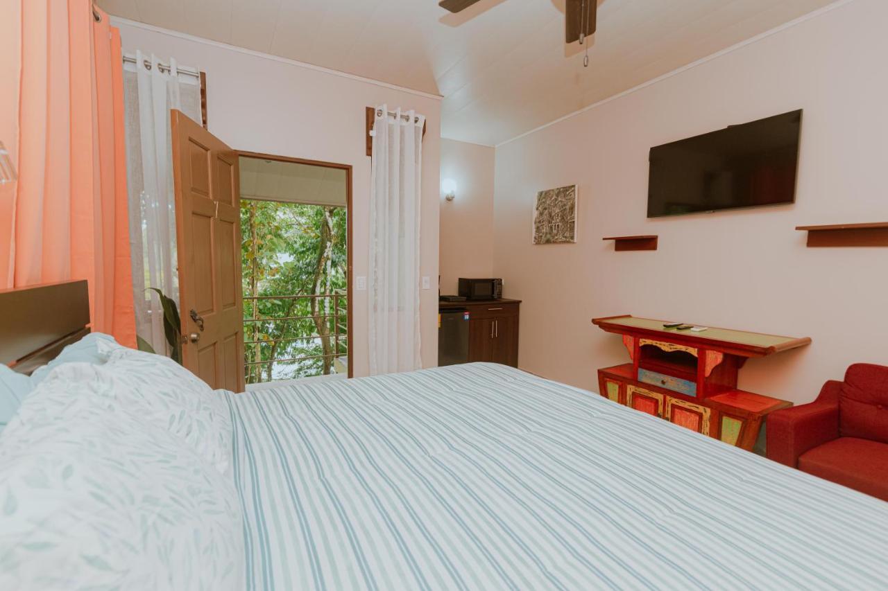 Oasis Diverse Adult Retreat Кепос Экстерьер фото
